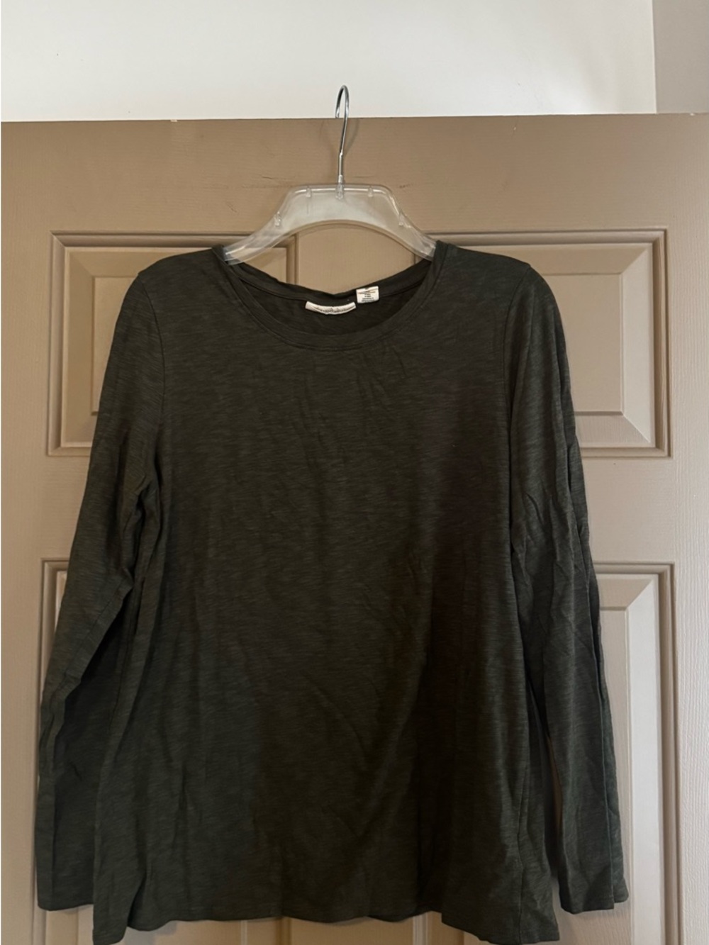 Women's Long Sleeve Crewneck Top - Dark Olive Green